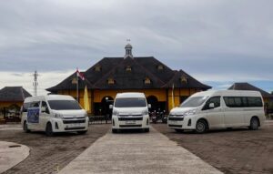 sewa hiace balikpapan