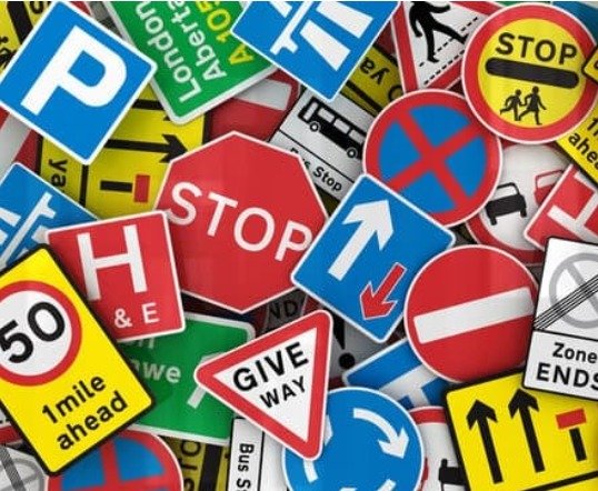 Jangan sampai kena Tilang ! Inilah Rambu Lalu Lintas dan Fungsinya yang Harus Dipatuhi