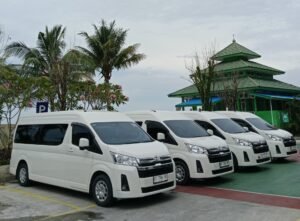 sewa hiace balikpapan
