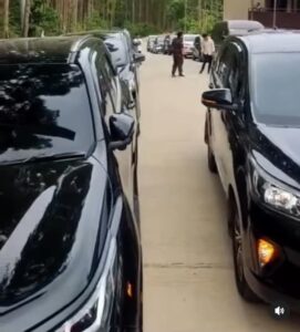 dokumen untuk rental mobil lepas kunci